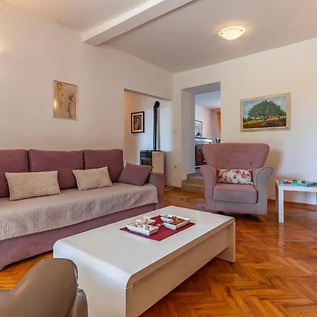 Apartamento Melanie *